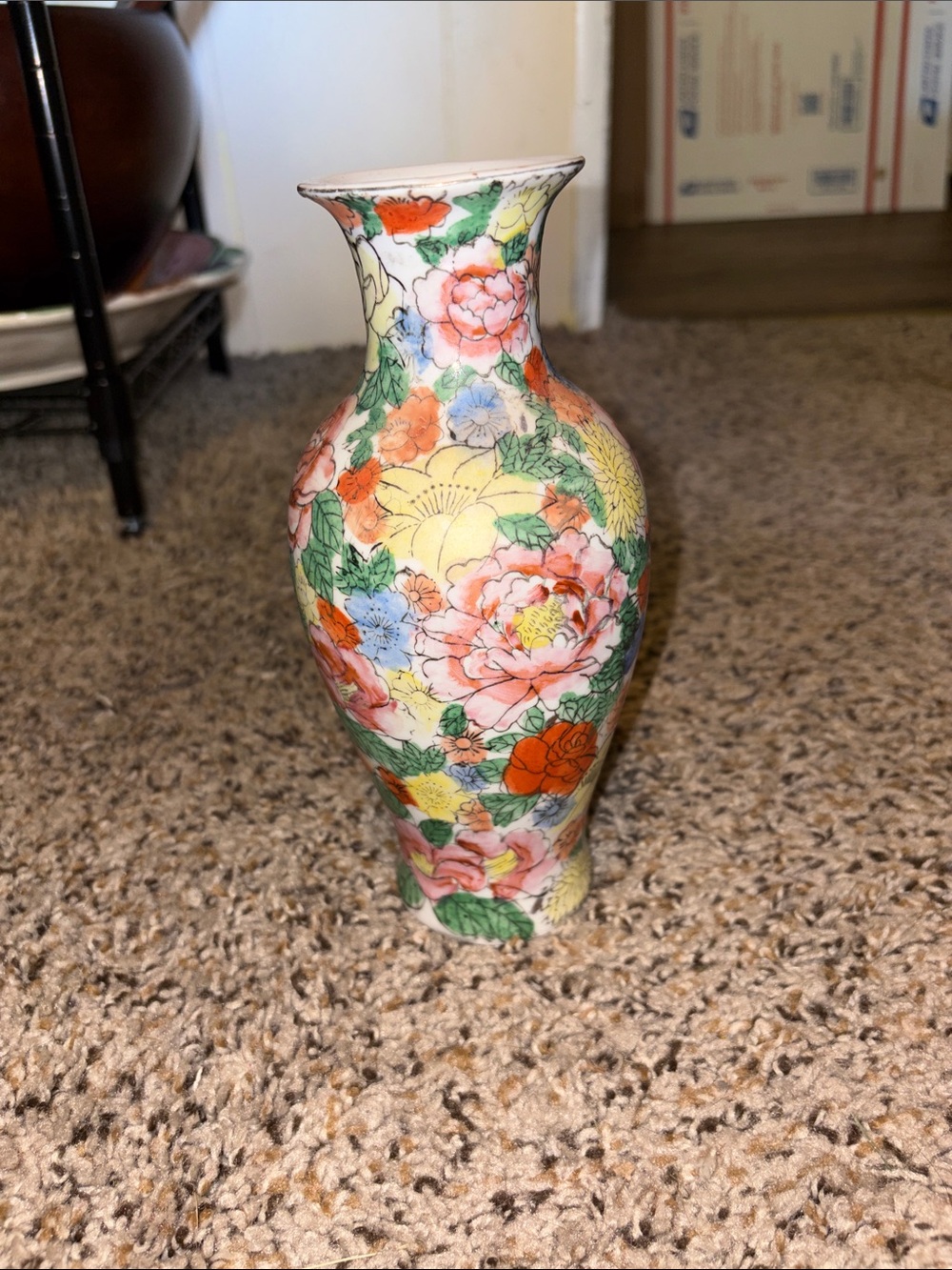 Vintage Chinese Millefluers porcelain 8 inch tall vase Qing Dynasty